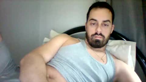 Snapshot of emgee88 chatting on 16, 11, 2025 emgee88 online show from 16, 11, 2025