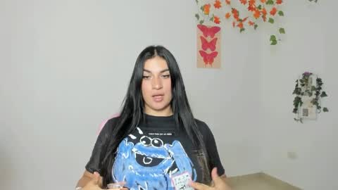 Snapshot of emi_blossom_ chatting on 6, 4, 2026 Emily online show from 6, 4, 2026