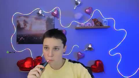 Snapshot of emi_fade chatting on 17, 2, 2026 emi_fade online show from 17, 2, 2026