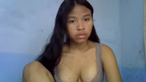 Snapshot of emiehottie chatting on 9, 6, 2026 Ami online show from 9, 6, 2026