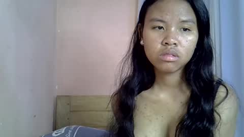 Snapshot of emiehottie chatting on 13, 6, 2026 Ami online show from 13, 6, 2026