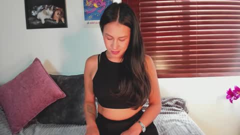 Emilia Gomez online show from 17, 2, 2026