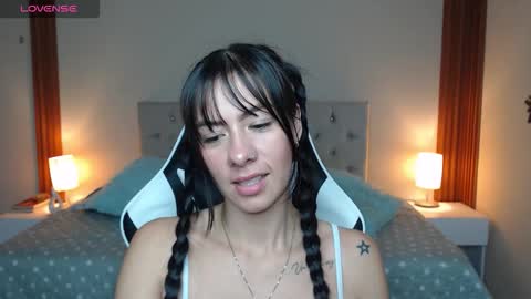 emiily_skinny online show from 30, 3, 2026