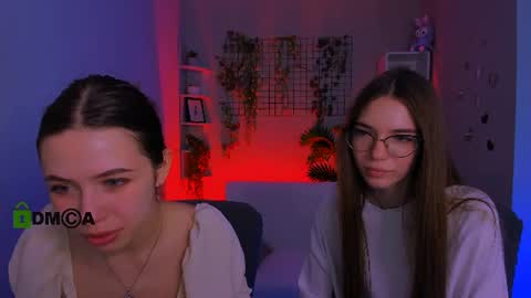 Snapshot of emilia_fly chatting on 16, 7, 2026 Emi online show from 16, 7, 2026