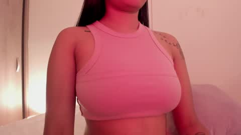 Snapshot of emilia_ghendle chatting on 13, 12, 2024 Emilia Big Boobs online show from 13, 12, 2024