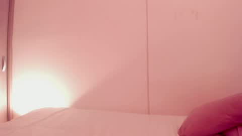 Snapshot of emilia_ghendle chatting on 16, 12, 2024 Emilia Big Boobs online show from 16, 12, 2024