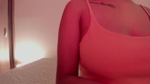 Snapshot of emilia_ghendle chatting on 19, 1, 2025 Emilia Big Boobs online show from 19, 1, 2025