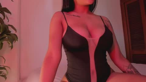 Snapshot of emilia_ghendle chatting on 24, 2, 2025 Emilia Big Boobs online show from 24, 2, 2025