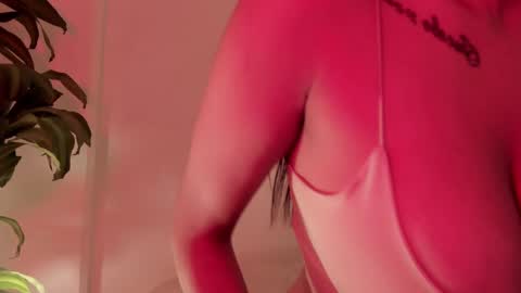 Snapshot of emilia_ghendle chatting on 11, 3, 2025 Emilia Big Boobs online show from 11, 3, 2025