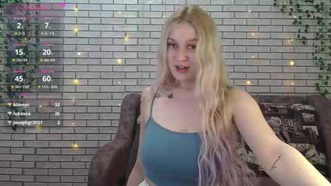 Snapshot of emiliaduchess chatting on 5, 12, 2024 Amili online show from 5, 12, 2024