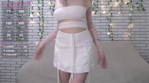 Snapshot of emiliaduchess chatting on 17, 2, 2025 Amili online show from 17, 2, 2025