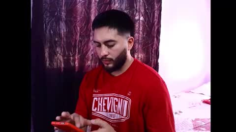 Snapshot of emilio39210 chatting on 7, 11, 2025 emilio39210 online show from 7, 11, 2025