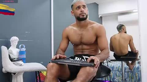 Snapshot of emilio_brandon chatting on 5, 7, 2026 Emilio online show from 5, 7, 2026