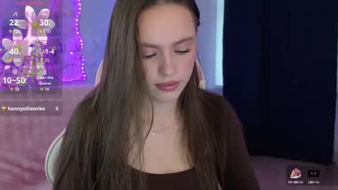 Snapshot of emillias_leo chatting on 29, 9, 2025 Emillias online show from 29, 9, 2025