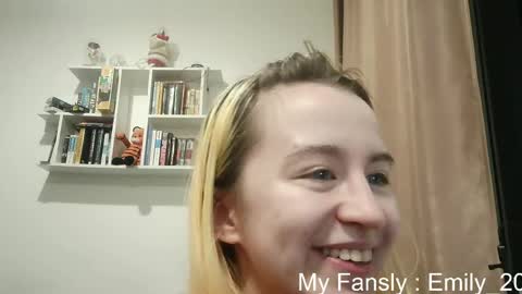 Snapshot of emilly_20 chatting on 7, 5, 2026 Emily online show from 7, 5, 2026