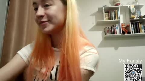 Snapshot of emilly_20 chatting on 17, 5, 2026 Emily online show from 17, 5, 2026