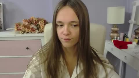 Emilly online show from 23, 12, 2025