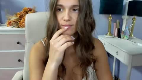 Snapshot of emilly_lust99 chatting on 15, 6, 2026 Emilly online show from 15, 6, 2026