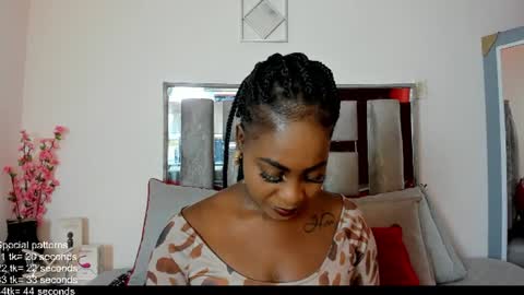 Snapshot of emillyroaa chatting on 18, 6, 2026 Emilly Roa online show from 18, 6, 2026
