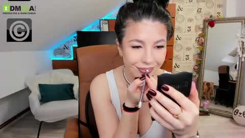Snapshot of emillytaylor chatting on 6, 5, 2026 EmillyTaylor online show from 6, 5, 2026