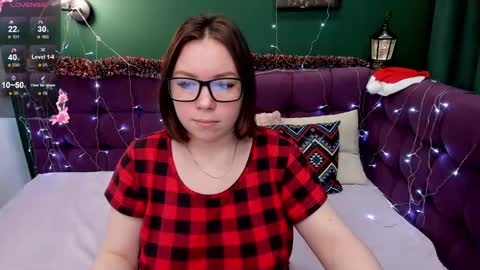 Emily 3 online show from 30, 12, 2024
