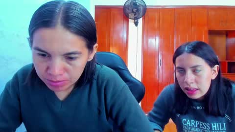 Emily and Soffy online show from 30, 5, 2026