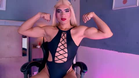 Snapshot of emily_castillo1_ chatting on 14, 7, 2026 emily_castillo1_ online show from 14, 7, 2026