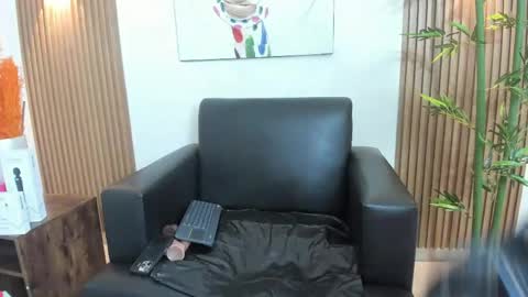 Snapshot of emily_frostt chatting on 25, 4, 2026 emily_frostt online show from 25, 4, 2026