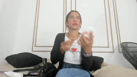 Snapshot of emily_gaviria1 chatting on 23, 5, 2026 emily_gaviria1 online show from 23, 5, 2026