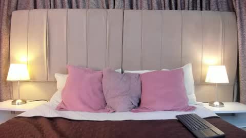 Snapshot of emily_gv chatting on 16, 12, 2025 Emily online show from 16, 12, 2025