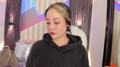 Emily online show from 27, 10, 2025