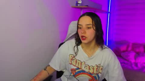 emily_lindey online show from 26, 11, 2025