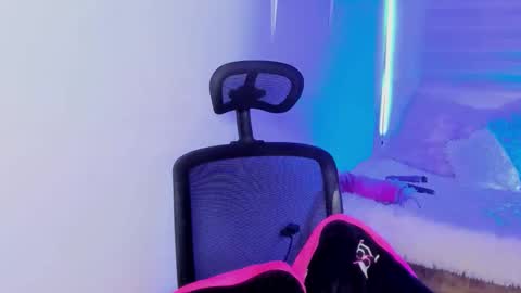 emily_lindey online show from 14, 1, 2026