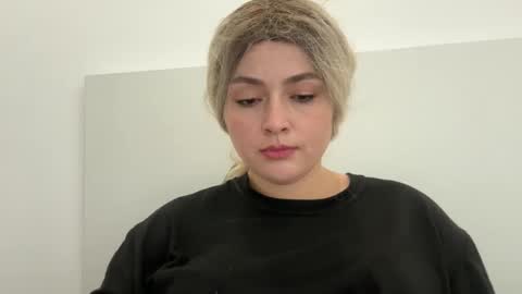 emily_morning_dew online show from 19, 10, 2025
