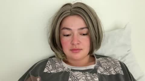 emily_morning_dew online show from 11, 6, 2026