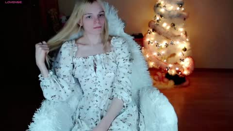 Lia online show from 8, 1, 2025