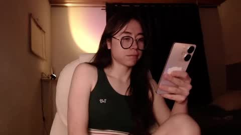 Snapshot of emily_pearl_ chatting on 20, 12, 2024 emily_pearl_ online show from 20, 12, 2024