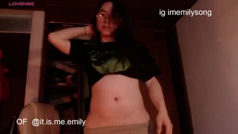 Snapshot of emily_pearl_ chatting on 19, 6, 2026 emily_pearl_ online show from 19, 6, 2026