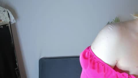 emily_relishh online show from 20, 2, 2026