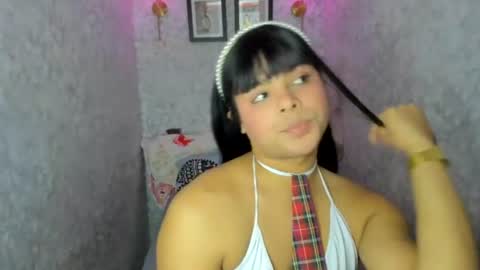 Snapshot of emily_rosue_ chatting on 5, 7, 2026 emily_rosue_ online show from 5, 7, 2026