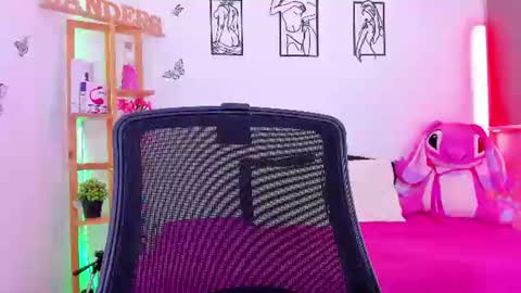 Snapshot of emily_sanderss1 chatting on 29, 7, 2026 Emily online show from 29, 7, 2026