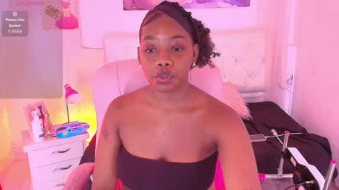 Snapshot of emily_smith21 chatting on 11, 5, 2026 emily online show from 11, 5, 2026