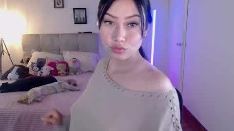 Snapshot of emily_swan_04 chatting on 24, 1, 2025 Emily  Swan online show from 24, 1, 2025