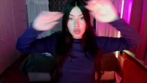 Snapshot of emily_swan_04 chatting on 14, 5, 2026 Emily Swan online show from 14, 5, 2026