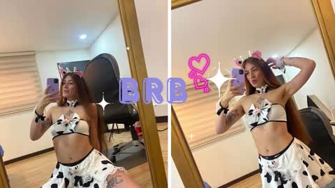 emily_warren__ online show from 25, 9, 2025