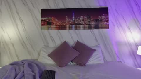 Snapshot of emily_white11 chatting on 23, 5, 2026 Emily online show from 23, 5, 2026