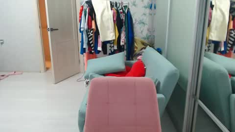 Emily online show from 23, 4, 2026