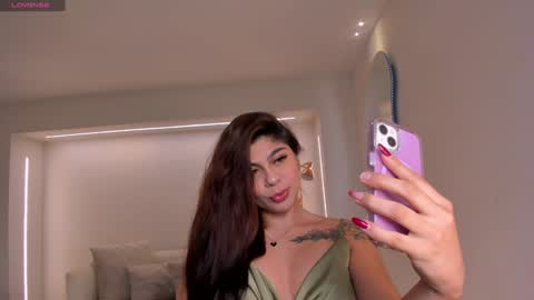 Emily Armstrong online show from 19, 1, 2025