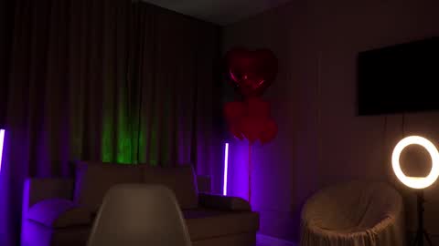 emilybatee online show from 27, 2, 2025