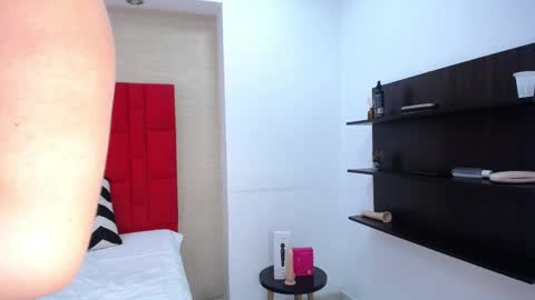 EMILY  online show from 31, 3, 2026